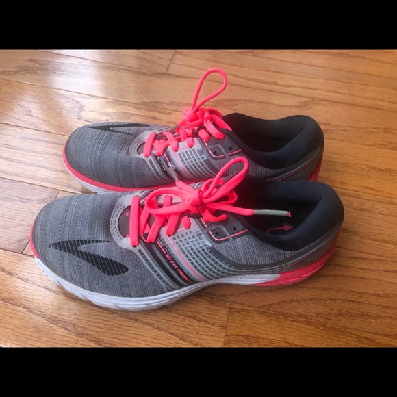 brooks cadence 6